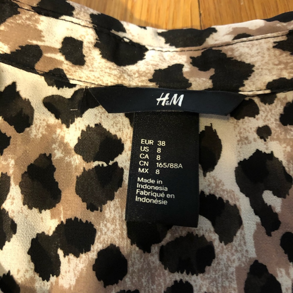 H&M Blouse - Picture 3 of 3